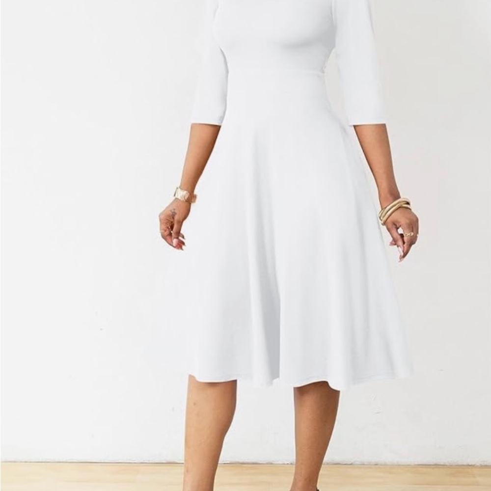 Elegant White Midi Dress

 *New*NEVER USED